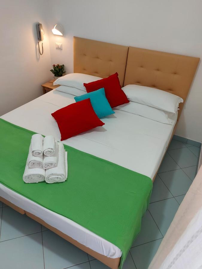 Hotel Senza Pensieri Riccione Eksteriør bilde