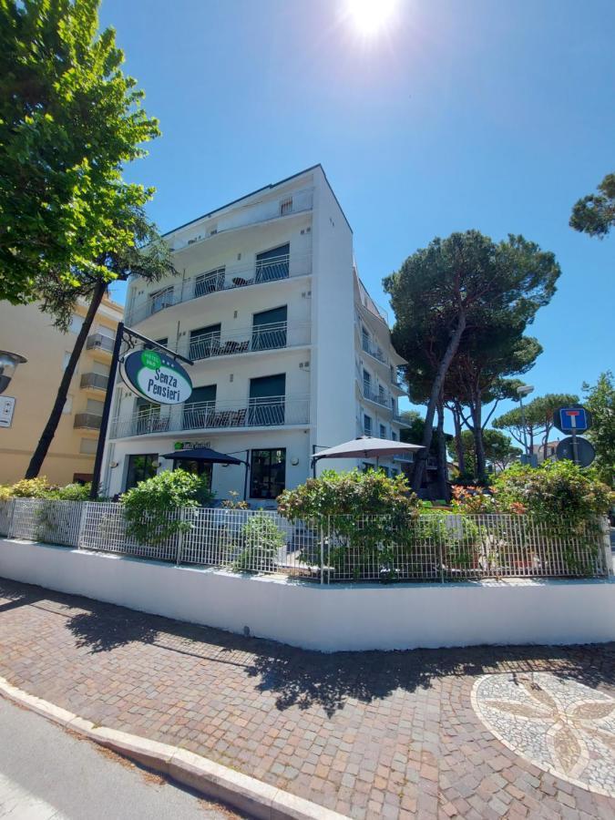 Hotel Senza Pensieri Riccione Eksteriør bilde