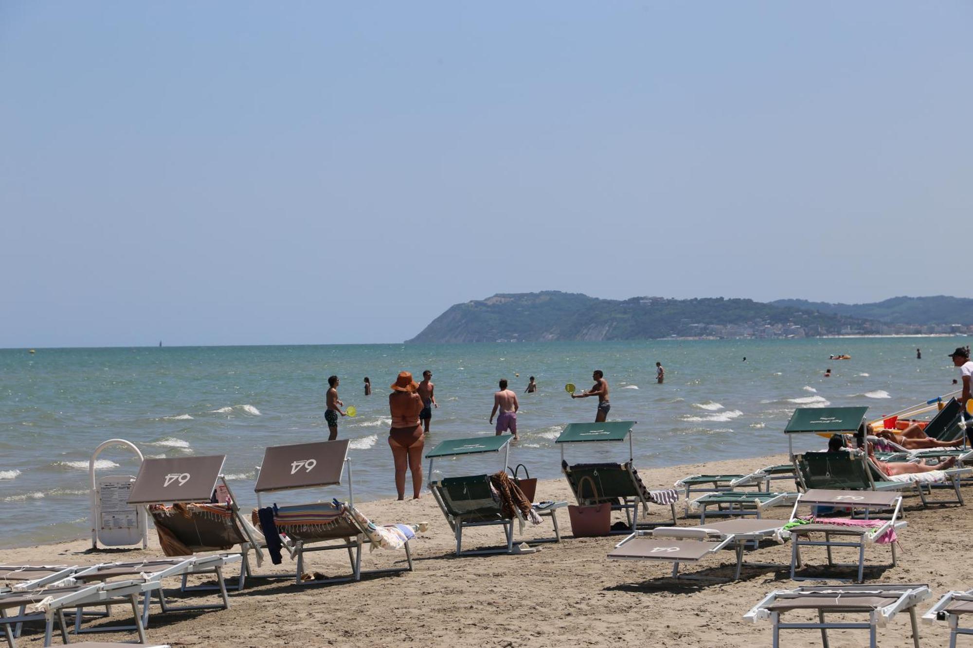 Hotel Senza Pensieri Riccione Eksteriør bilde